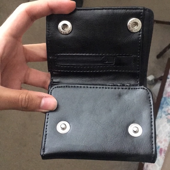 Wallet - Picture 2 of 4